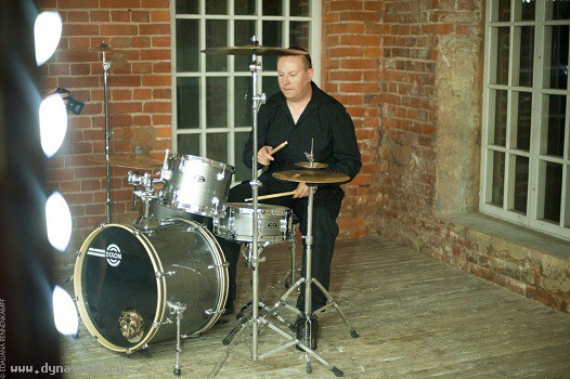 1 февраля  мастер-класс барабанщика Дмитрия Ковалёва в рамках проекта "Monday Drummer"