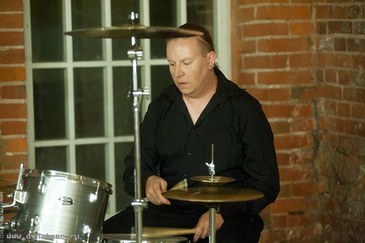 1 февраля  мастер-класс барабанщика Дмитрия Ковалёва в рамках проекта "Monday Drummer"